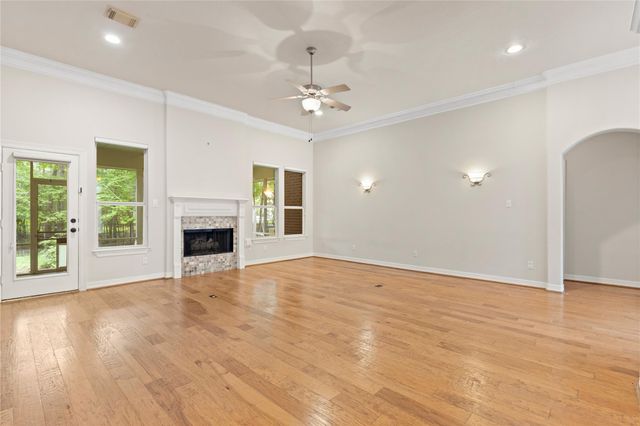 106 Lazy Springs Drive, Conroe, TX 77356