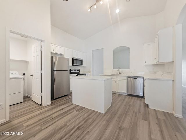 17470 W ELIZABETH Avenue, Goodyear, AZ 85338