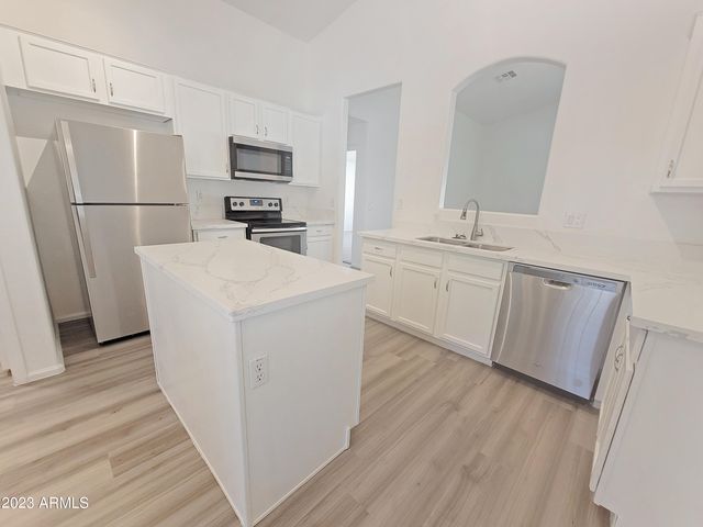 17470 W ELIZABETH Avenue, Goodyear, AZ 85338