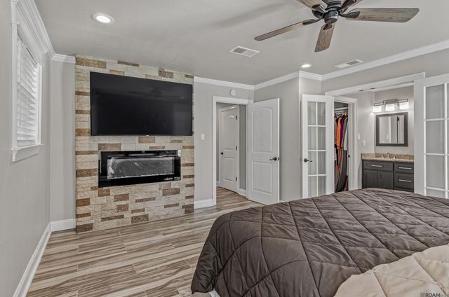 5707 Landmor Dr, Greenwell Springs, LA 70739