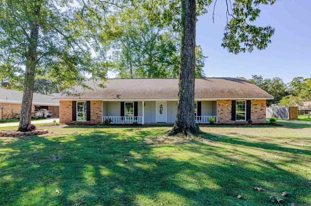 5707 Landmor Dr, Greenwell Springs, LA 70739
