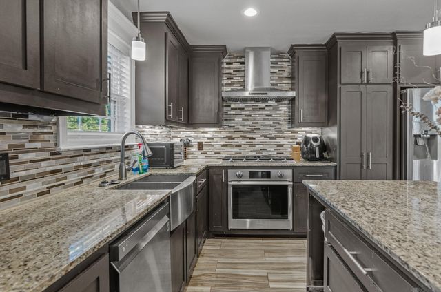 5707 Landmor Dr, Greenwell Springs, LA 70739