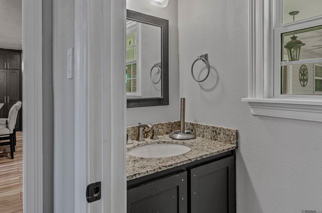 5707 Landmor Dr, Greenwell Springs, LA 70739