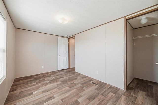 205 E Park Street, Frost, TX 76641