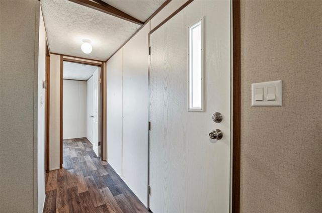 205 E Park Street, Frost, TX 76641