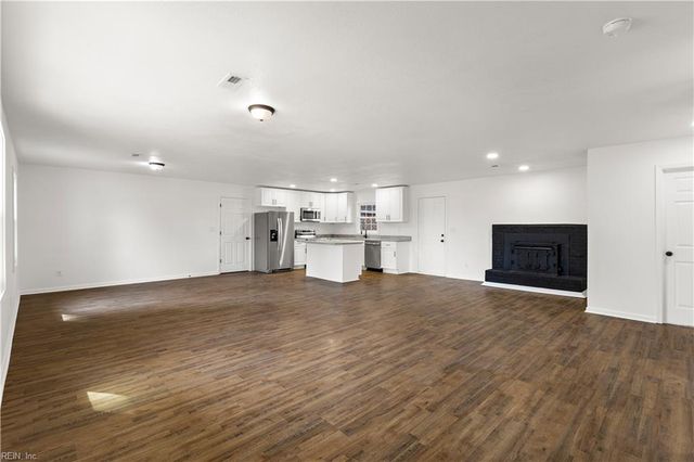 3025 Woodlawn DR, Suffolk, VA 23434