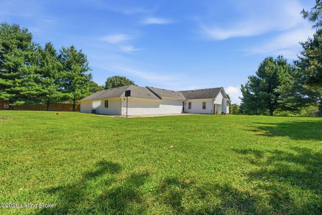 142 Meadow Lake Dr, Taylorsville, KY 40071
