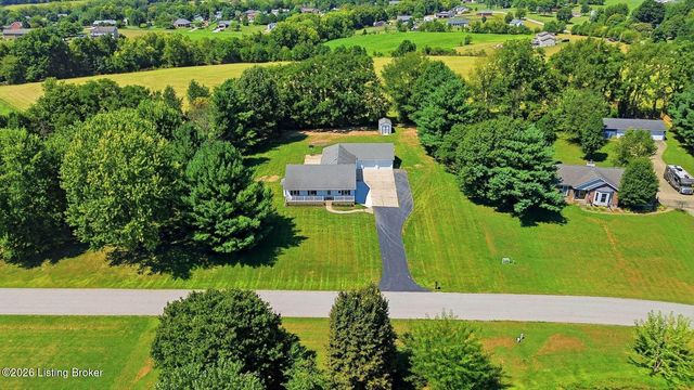 142 Meadow Lake Dr, Taylorsville, KY 40071