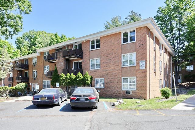 202 Kearsing Parkway, Monsey, NY 10952