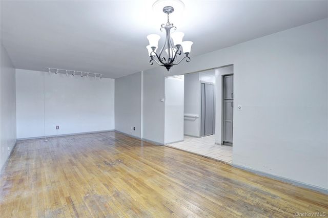 202 Kearsing Parkway, Monsey, NY 10952