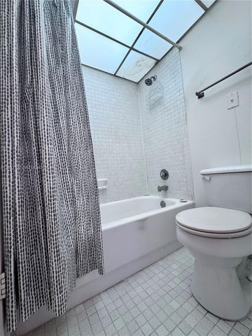 1800 N Andrews Ave 2E, Fort Lauderdale, FL 33311