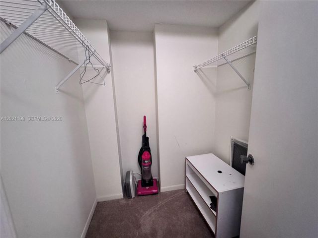 1800 N Andrews Ave 2E, Fort Lauderdale, FL 33311