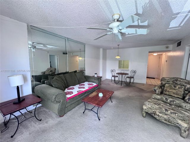 1800 N Andrews Ave 2E, Fort Lauderdale, FL 33311
