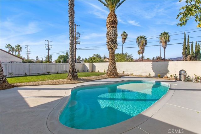 24256 Dolan, Moreno Valley, CA 92553