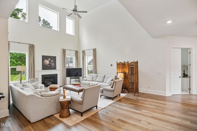 1529 Meadows Bank Way, Raleigh, NC 27603