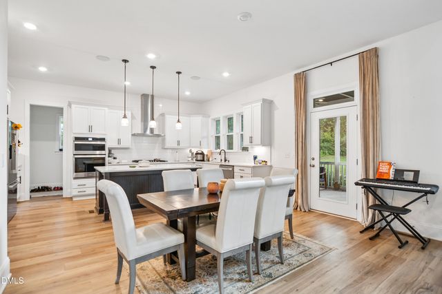 1529 Meadows Bank Way, Raleigh, NC 27603