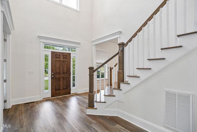 1529 Meadows Bank Way, Raleigh, NC 27603