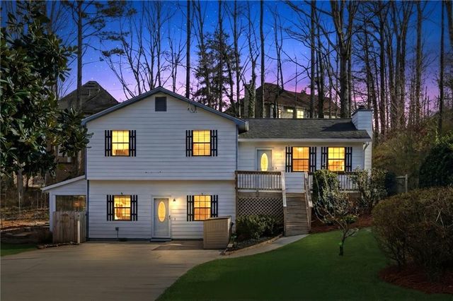 2404 Rhine Court, Lawrenceville, GA 30043