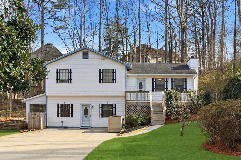 2404 Rhine Court, Lawrenceville, GA 30043