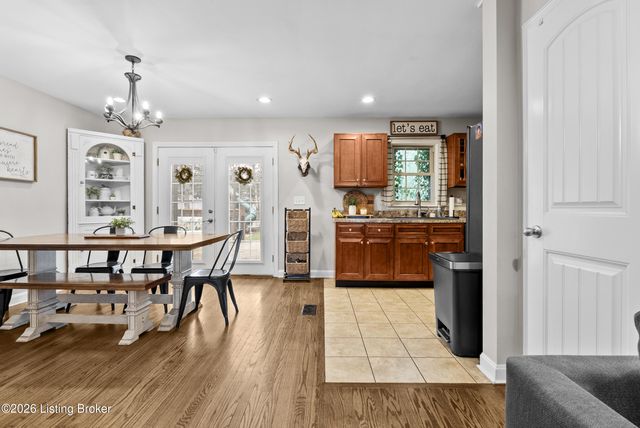 9901 Nanka Rd, Louisville, KY 40272