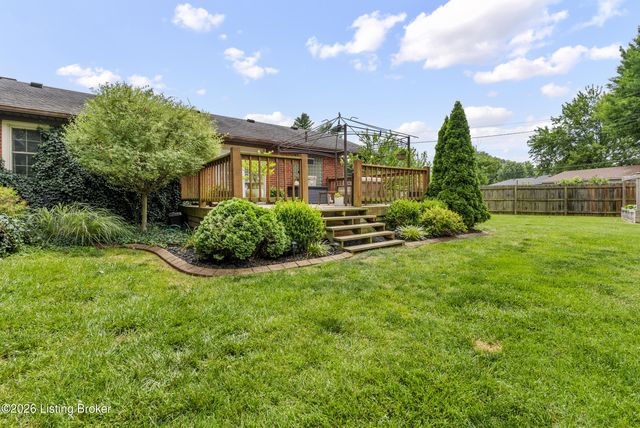 9901 Nanka Rd, Louisville, KY 40272