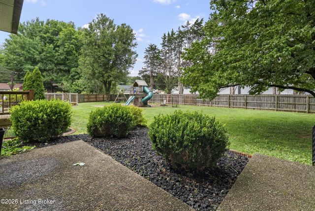 9901 Nanka Rd, Louisville, KY 40272