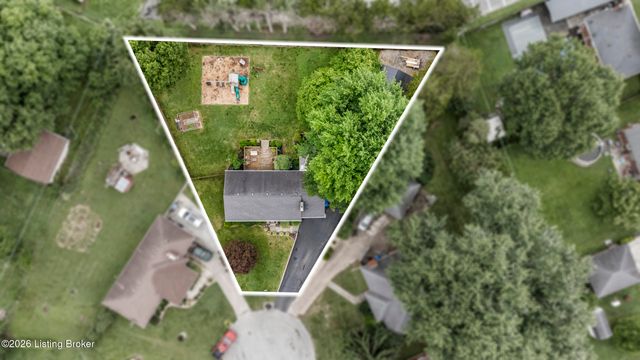 9901 Nanka Rd, Louisville, KY 40272