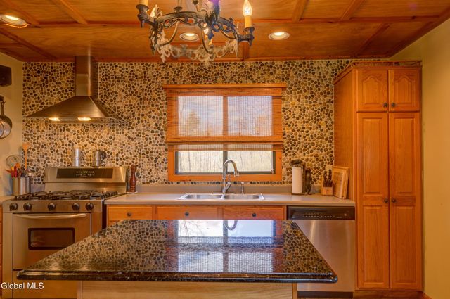 164 Eden Lane, Mayfield, NY 12117