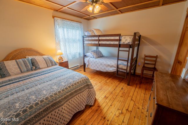 164 Eden Lane, Mayfield, NY 12117