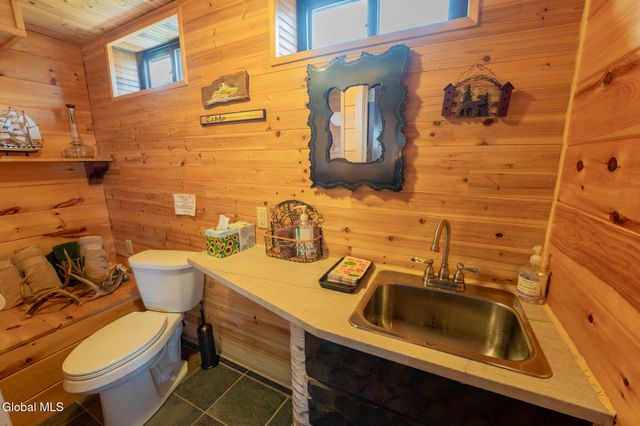 164 Eden Lane, Mayfield, NY 12117