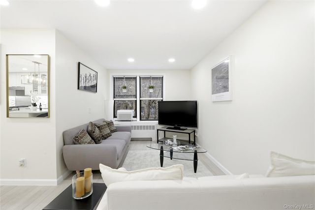 72-11 110th Street 1D, Forest Hills, NY 11375