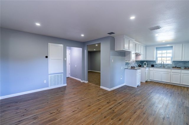 4934 Dubose St, Corpus Christi, TX 78416