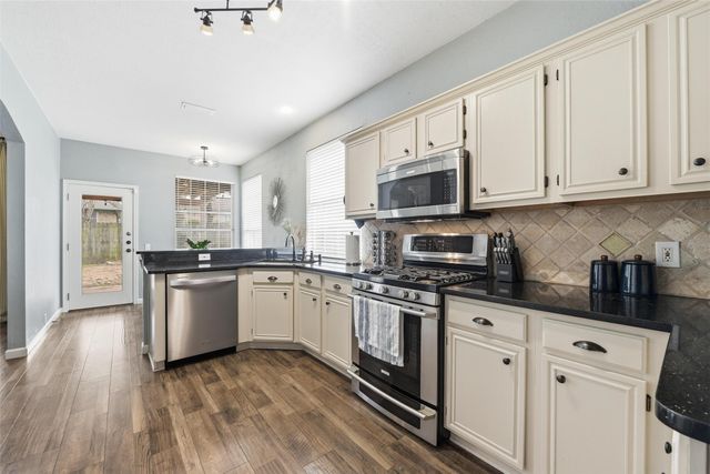 7232 Cross Keys Drive, North Richland Hills, TX 76182