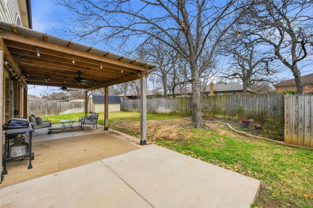 7232 Cross Keys Drive, North Richland Hills, TX 76182