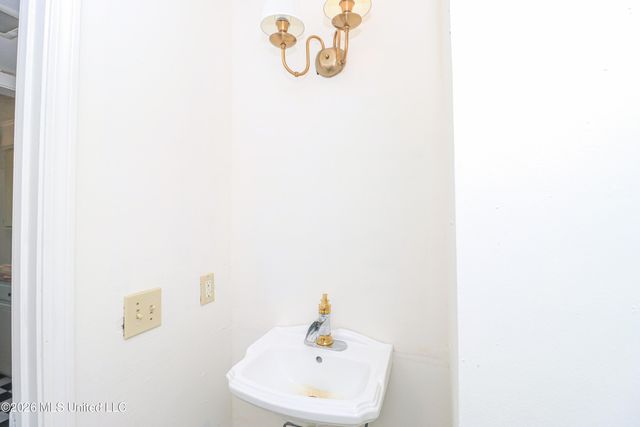 913 Glastonbury Circle, B, Ridgeland, MS 39157