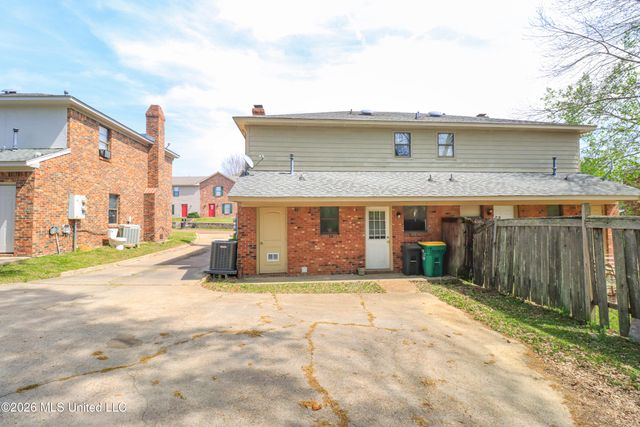 913 Glastonbury Circle, B, Ridgeland, MS 39157