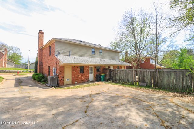 913 Glastonbury Circle, B, Ridgeland, MS 39157