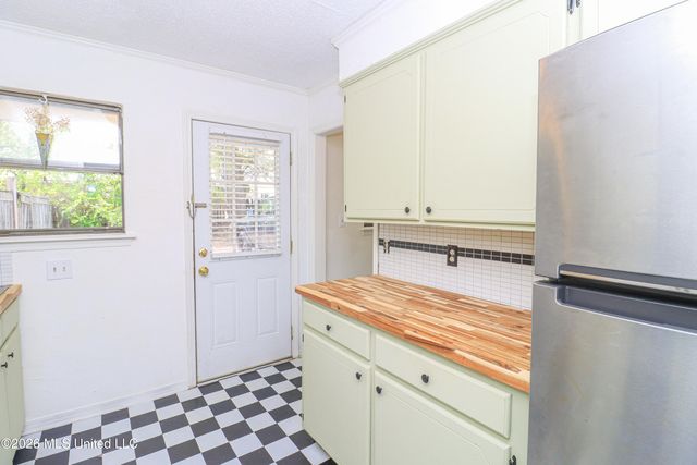 913 Glastonbury Circle, B, Ridgeland, MS 39157