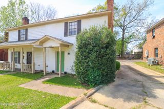 913 Glastonbury Circle, B, Ridgeland, MS 39157