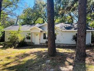 1121 NW Southland Dr, Dothan, AL 36301