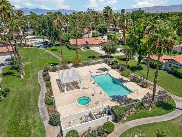 75225 Vista Corona, Palm Desert, CA 92211