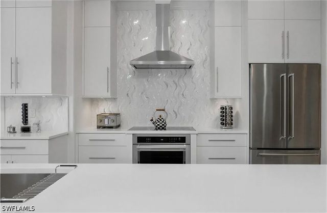 8967 Lely Island CIR, Naples, FL 34113