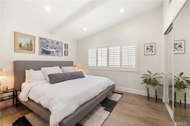 7247 Genesta, Lake Balboa, CA 91406