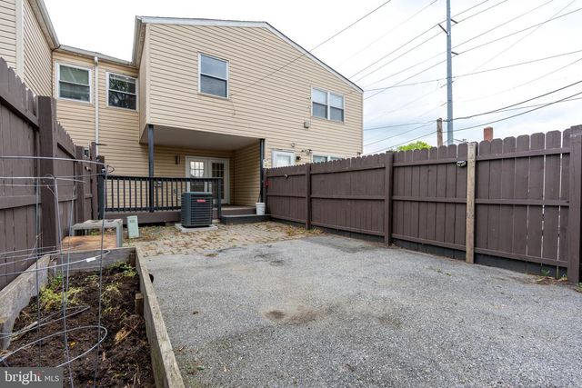 602 TOWNSEND ST, Wilmington, DE 19801