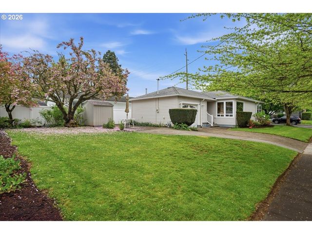 3040 N HUNT St, Portland, OR 97217