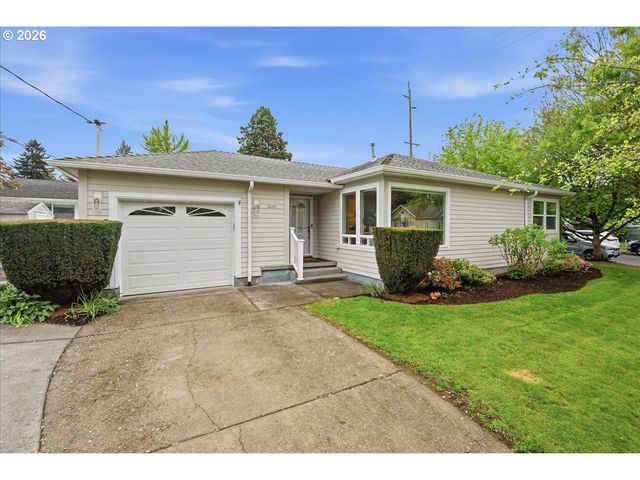 3040 N HUNT St, Portland, OR 97217