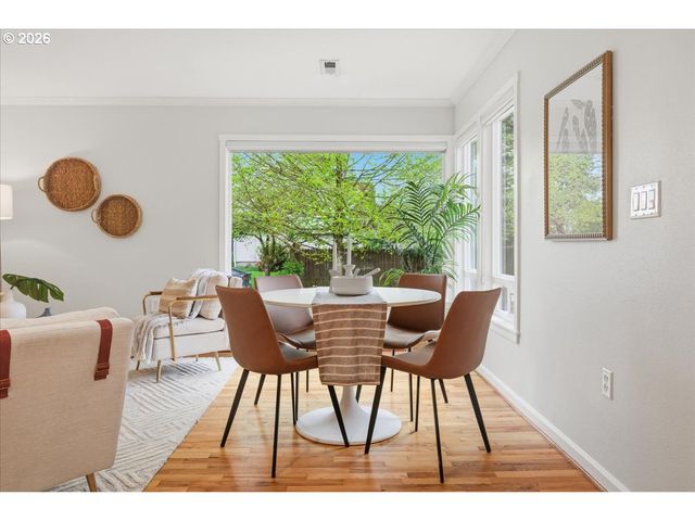 3040 N HUNT St, Portland, OR 97217