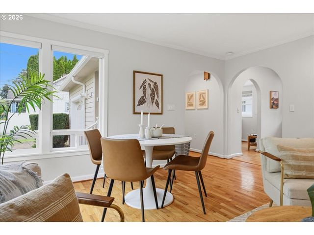 3040 N HUNT St, Portland, OR 97217