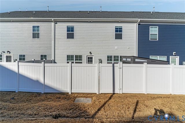 8155 Summer Wagon Ln, Henrico, VA 23294