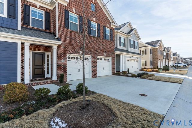 8155 Summer Wagon Ln, Henrico, VA 23294